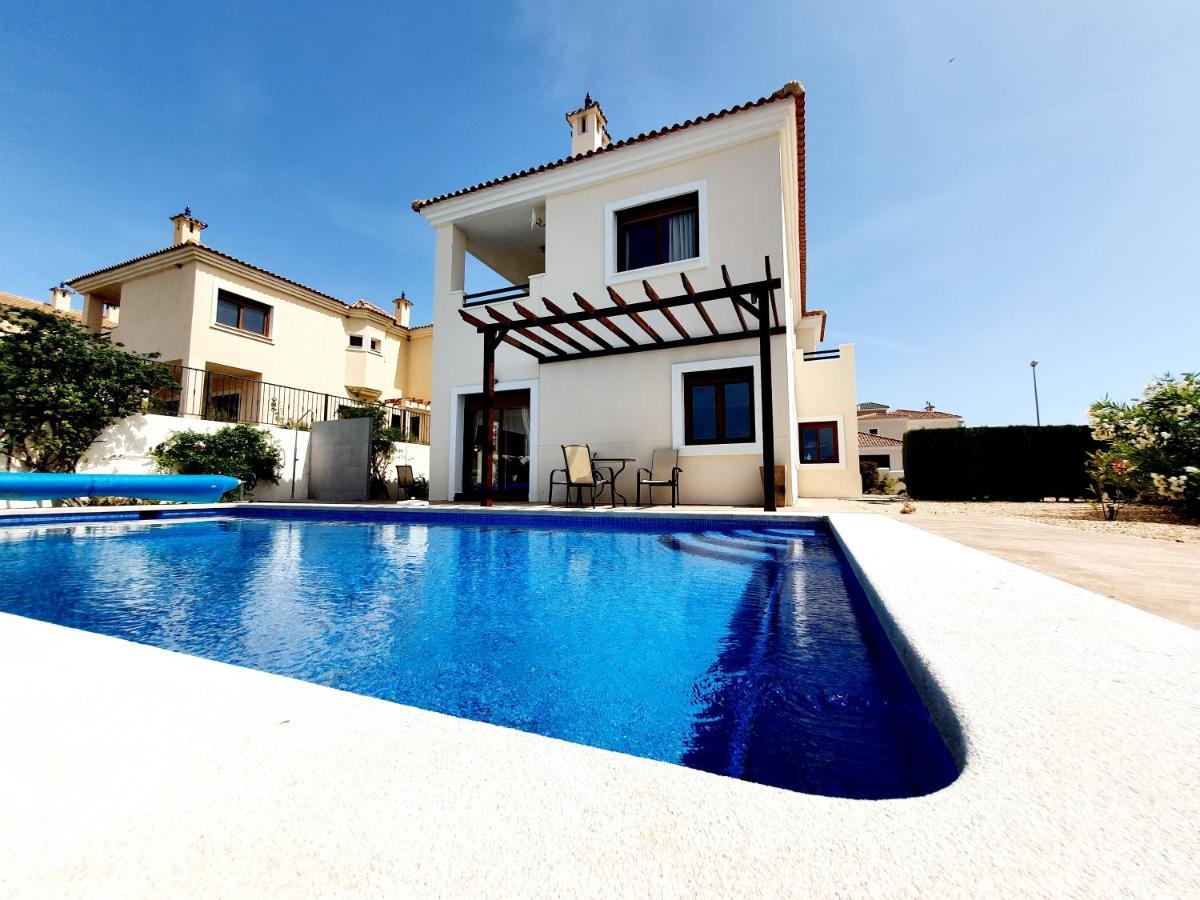 Jacaranda Altaona Golf Villa